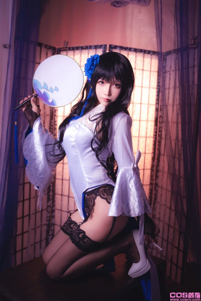 微博红人Coser@抱走莫子aa - 95式玉玲珑【30P/520MB】(图1)