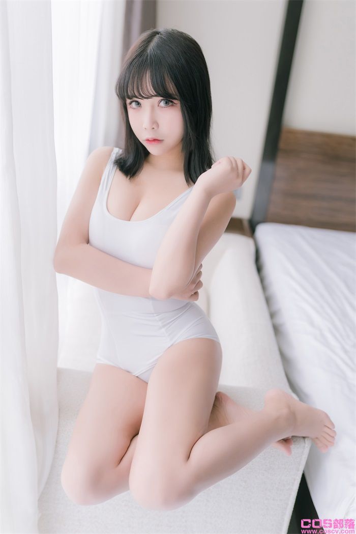 微博红人Coser@抱走莫子aa - 大姐姐【41P/122MB】(图4)