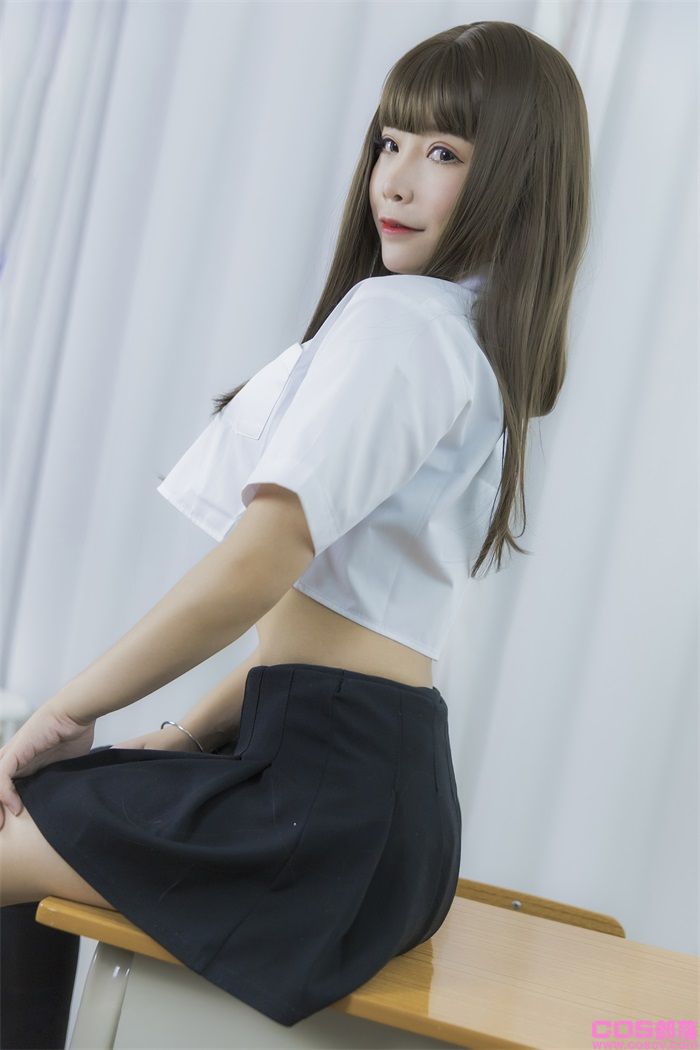 微博红人Coser@抱走莫子aa - 等你下课【42P/435MB】(图3)
