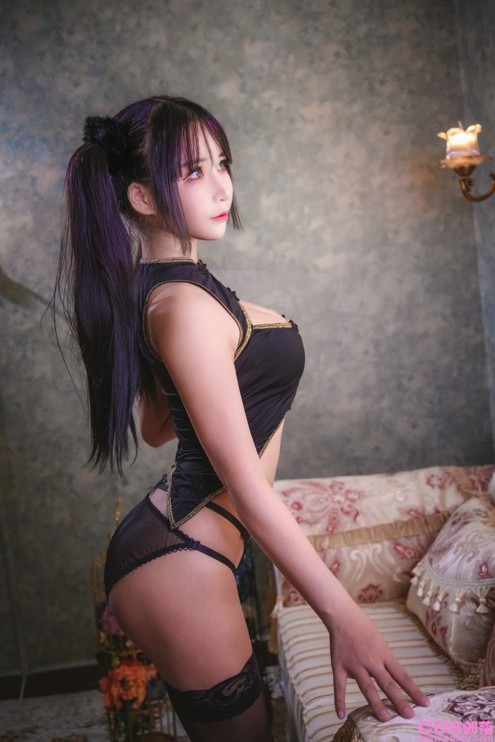 微博红人Coser@抱走莫子aa - 双马尾【35P/701MB】(图2)