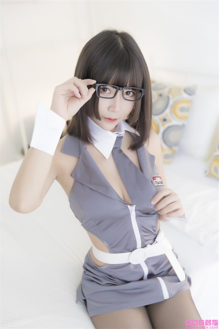 微博红人Coser@抱走莫子aa - 嘿丝【45P/409MB】(图3)