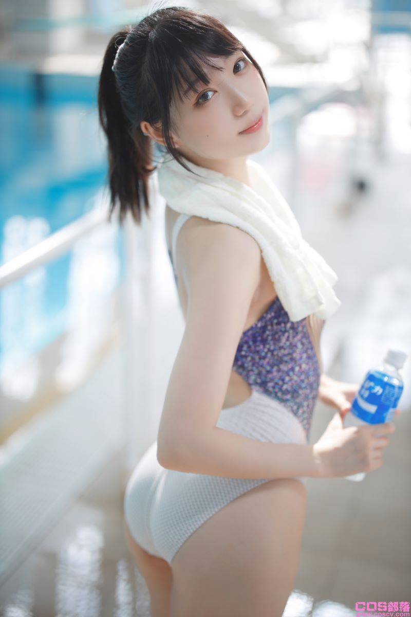 动漫博主@周叽是可爱兔兔 竞泳【33P/346MB】(图3)
