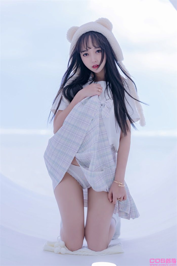 微博妹纸@过期米线线喵 JK【58P/86MB】(图4)