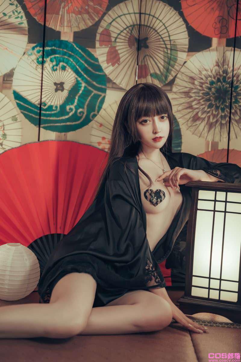微博妹纸@过期米线线喵 和风浴衣【23P/47MB】(图3)