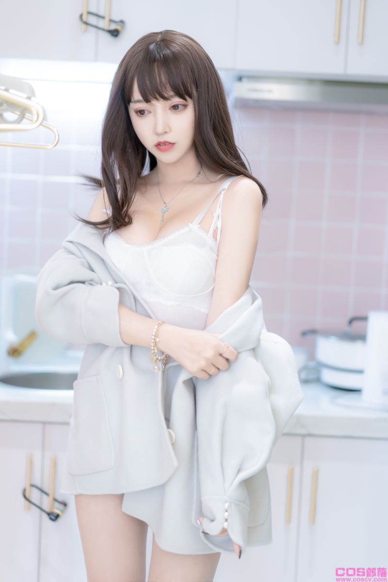 微博妹纸@过期米线线喵 肉丝大姐姐【87P/107MB】(图4)