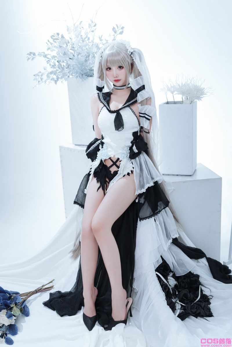 人气动漫Coser@面饼仙儿 可畏婚纱【25P/156MB】(图3)