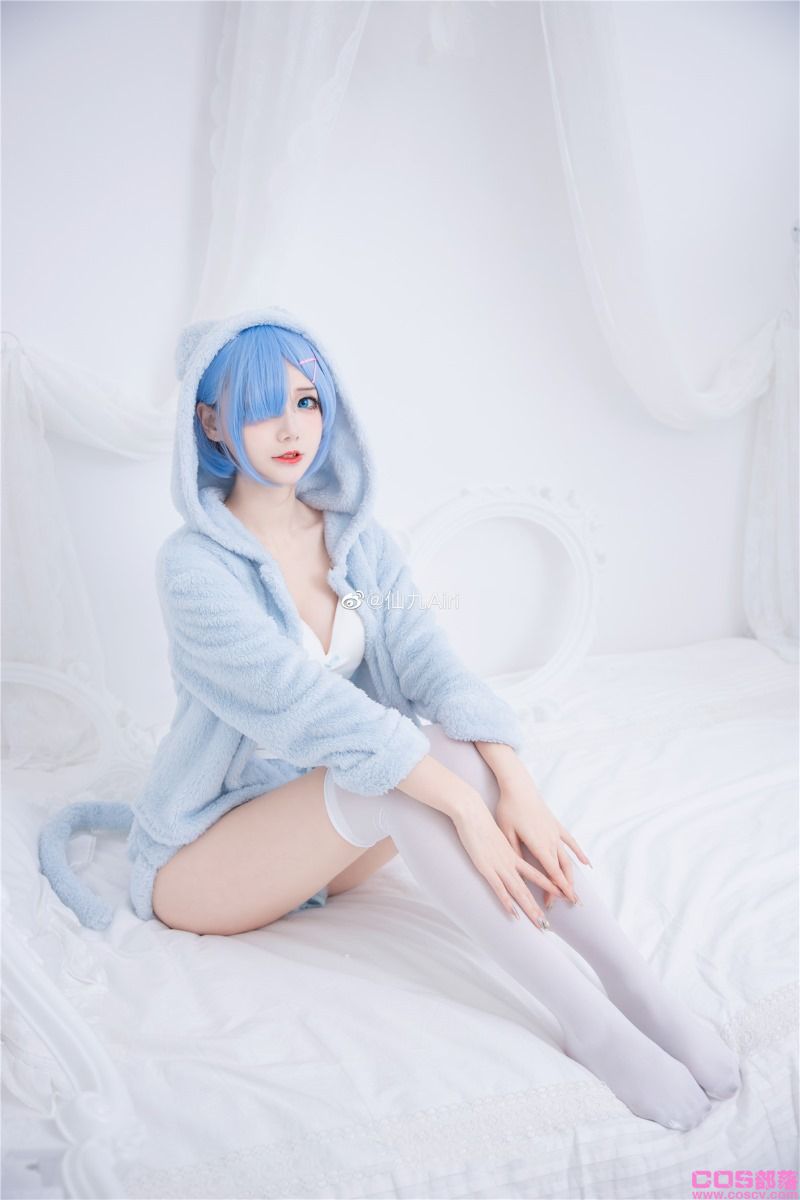 人气动漫博主@仙九Airi 蕾姆【22P/134MB】(图2)