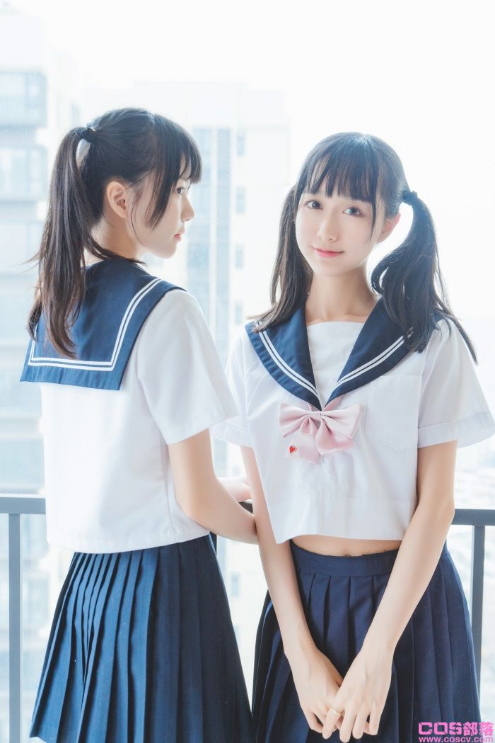 人气Coser@桜桃喵&木绵绵 - 她(制服×制服)【37P/718MB】(图3)
