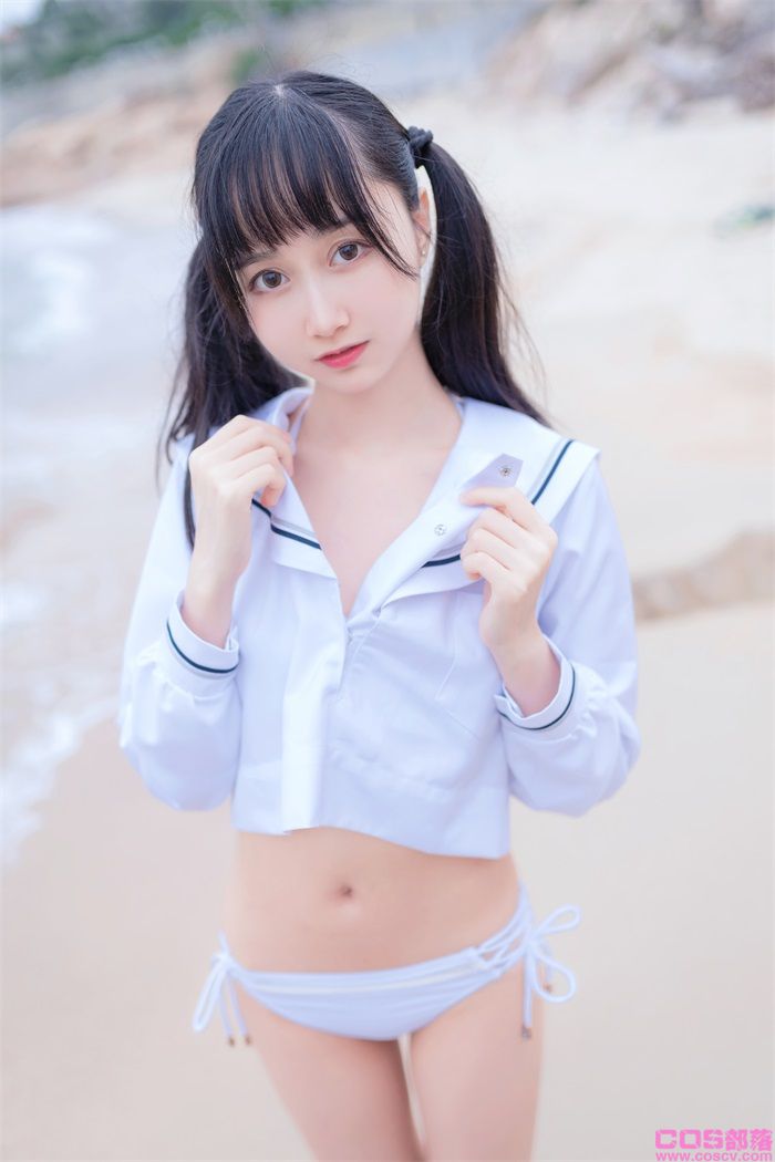 网紅Coser@木绵绵OwO - 海边白色比基尼电子版【30P/133MB】(图2)