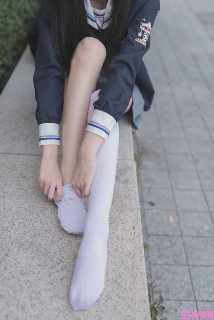 风之领域写真 No.021 黑白丝外拍【50P/150MB】(图3)