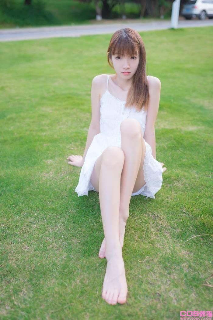风之领域写真 No.056 草坪上青纯的学妹【50P/229MB】(图1)