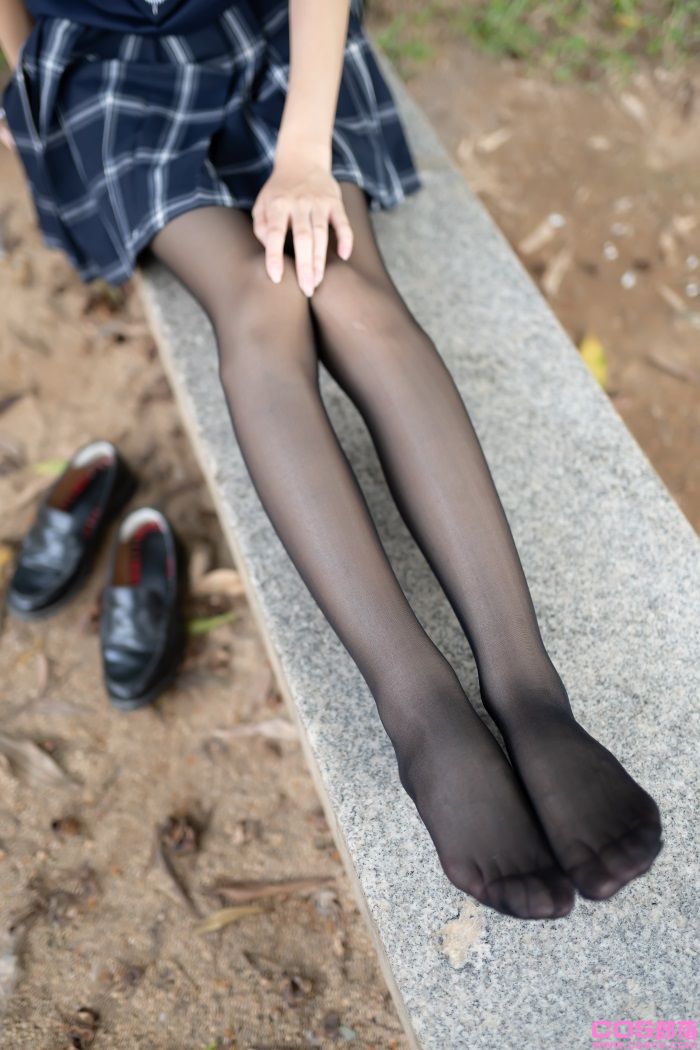 风之领域写真 No.059 漫步公园的嘿丝学妹【50P/226MB】(图2)