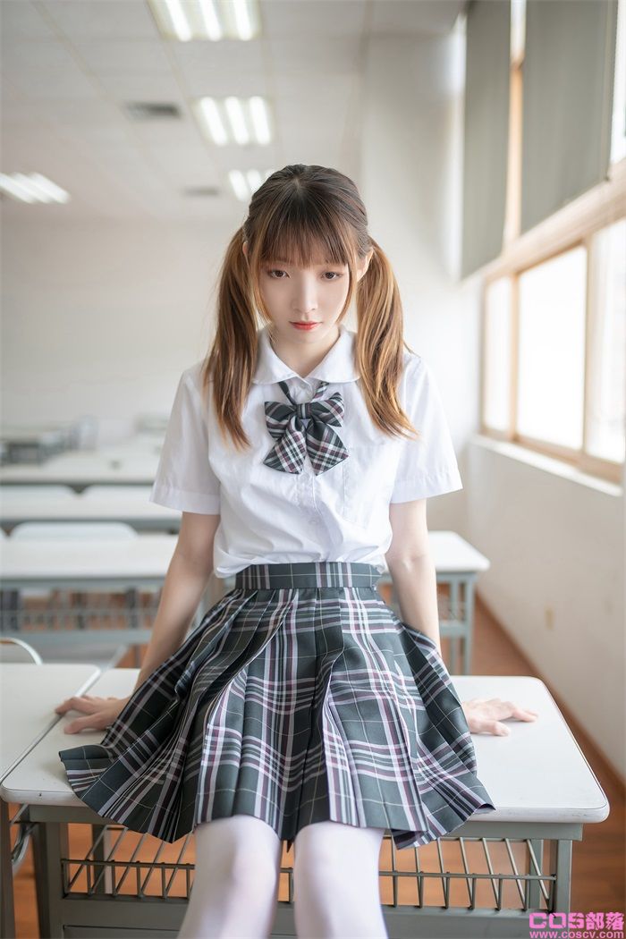 风之领域写真 No.070 双马尾的白丝JK【45P/223MB】(图1)