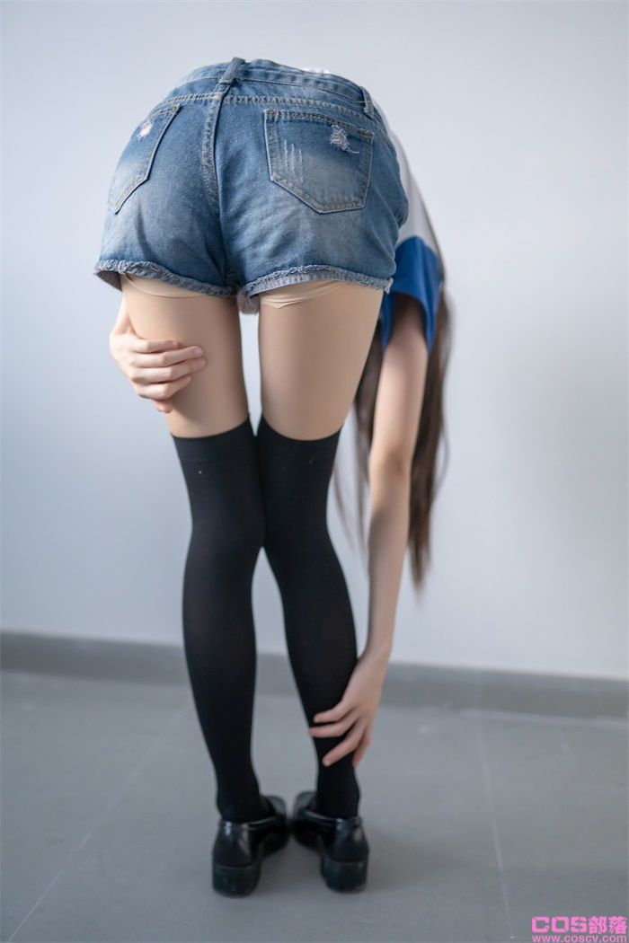 风之领域写真 No.121 牛仔短裤与嘿丝袜【47P/135MB】(图4)