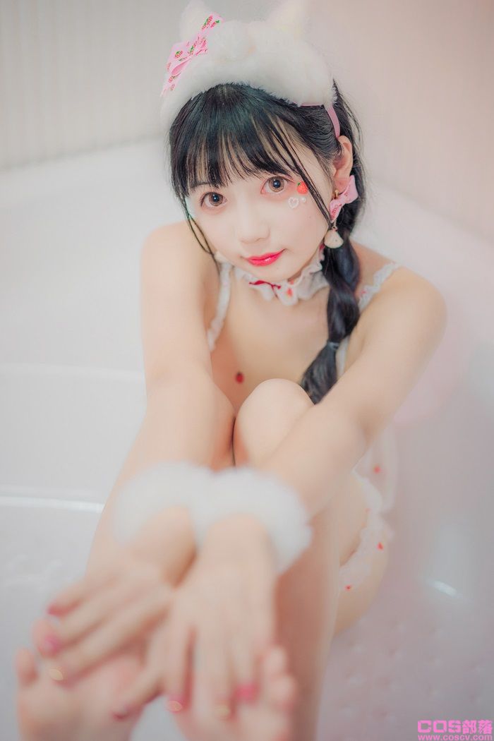 风之领域写真 No.183 草梅裙睡衣【43P/552MB】(图3)