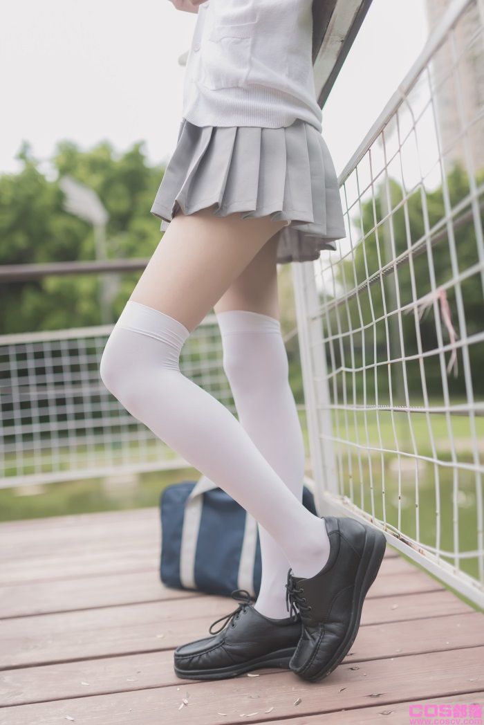 风之领域写真 No.190 踏青的美丝少女【50P/464MB】(图2)