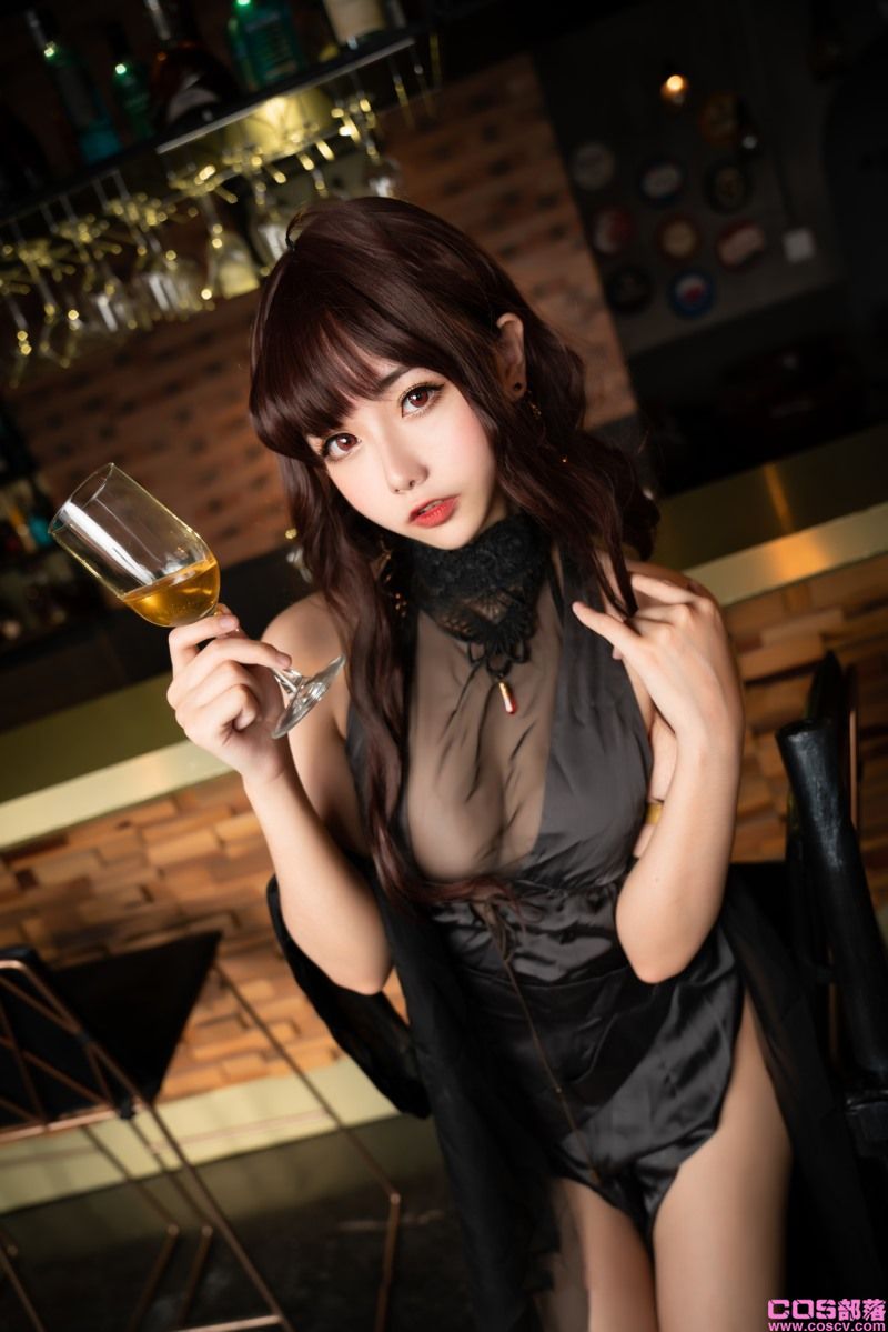 知名动漫博主@Momoko葵葵 DSR50【30P/464MB】(图2)