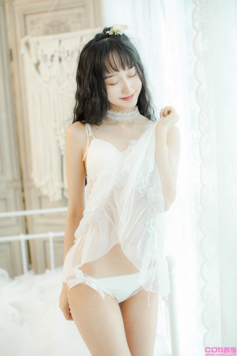 网紅Coser@木绵绵OwO 3套内依电子图【30P/155MB】(图4)