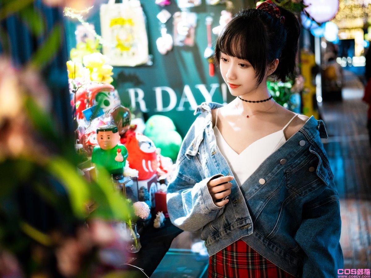 网紅Coser@木绵绵OwO 都市夜恋【26P/2.01G】(图2)