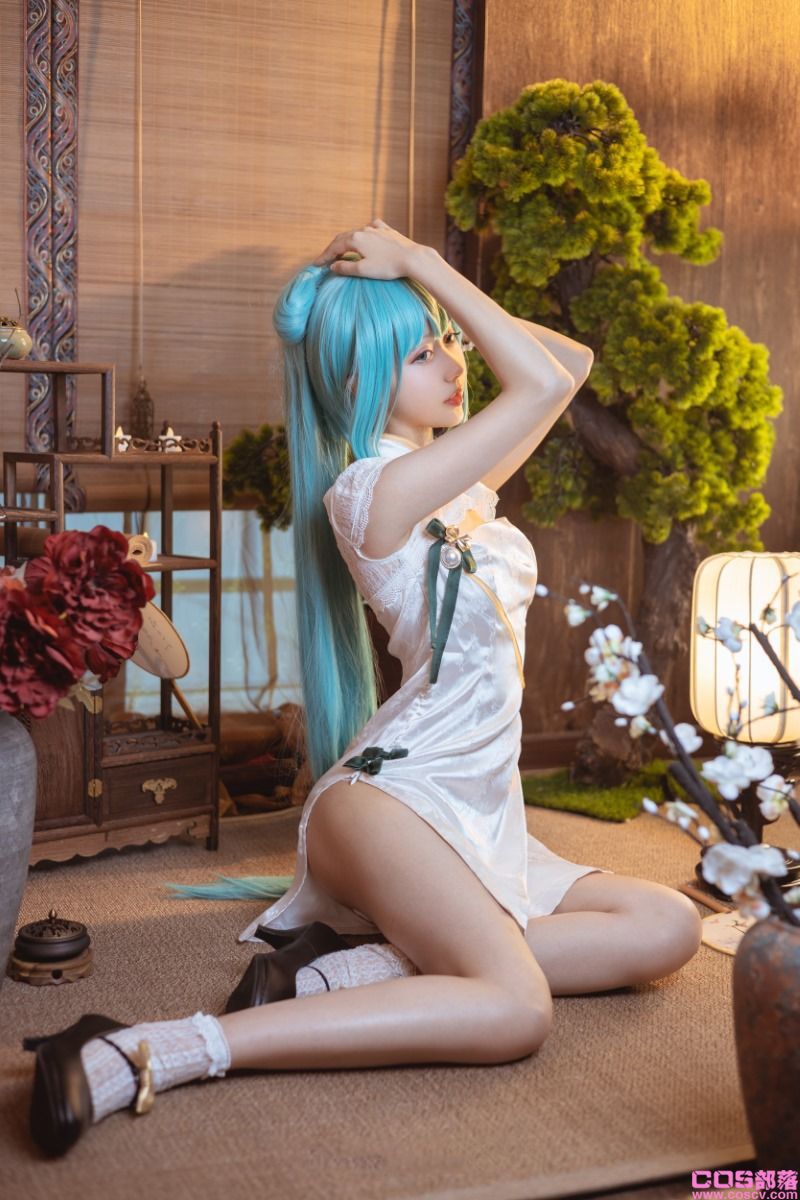 网紅Coser@木绵绵OwO 初音韶华COS【17P/205MB】(图3)