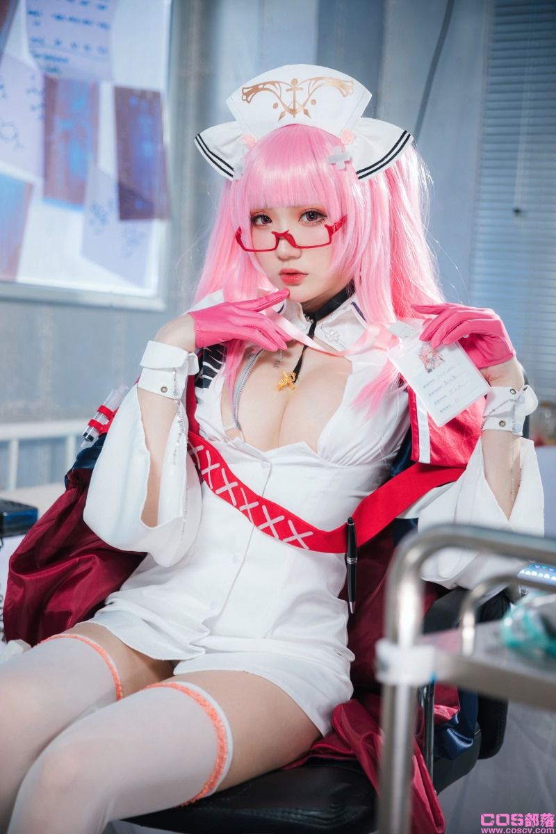 动漫Coser@瓜希酱 英仙座护士【20P/109MB】(图2)
