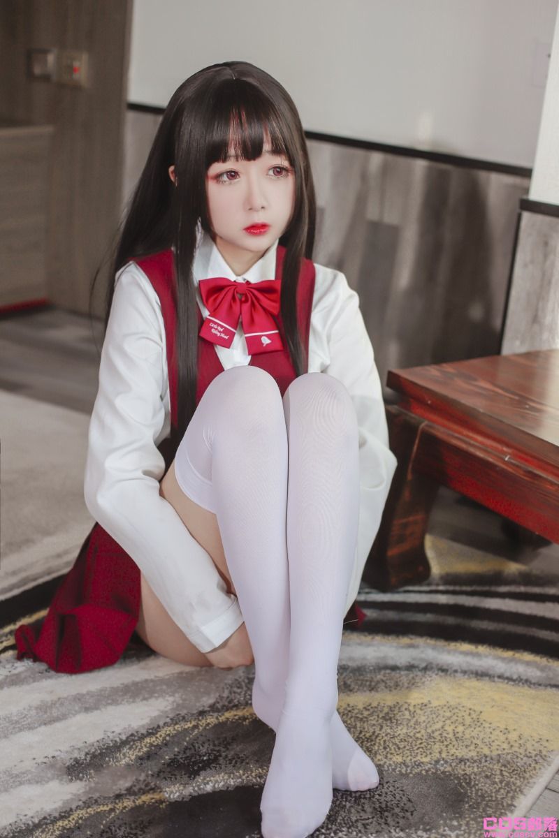 人气动漫博主@日奈娇 JK少女红裙【28P/276MB】(图3)