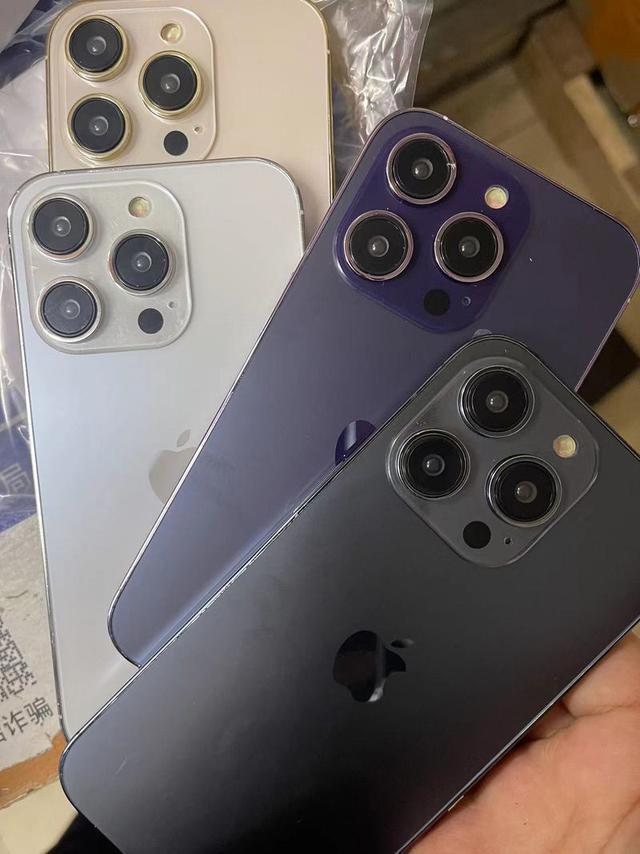 iPhone 14 Pro紫色机模曝光冲上热搜，网友：丑(图2)