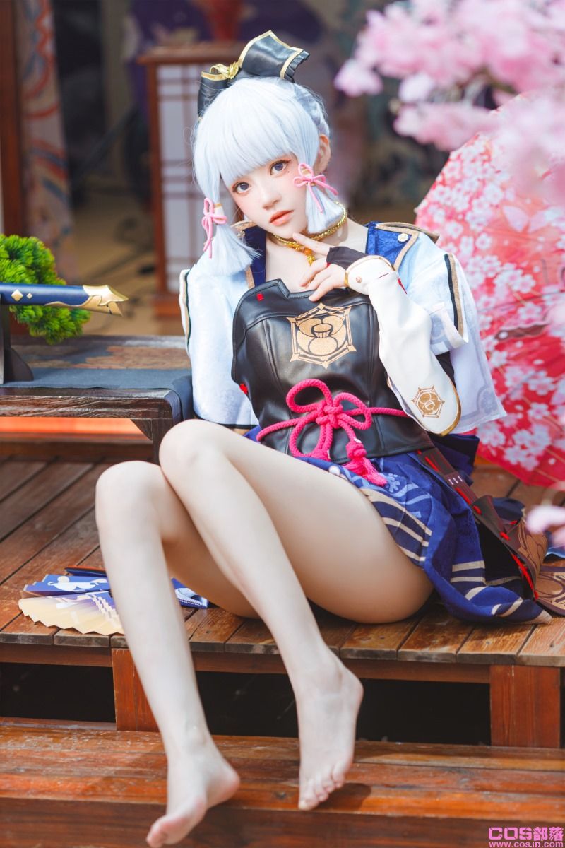 人气Coser@桜桃喵 神里绫华 [34P/483MB](图2)