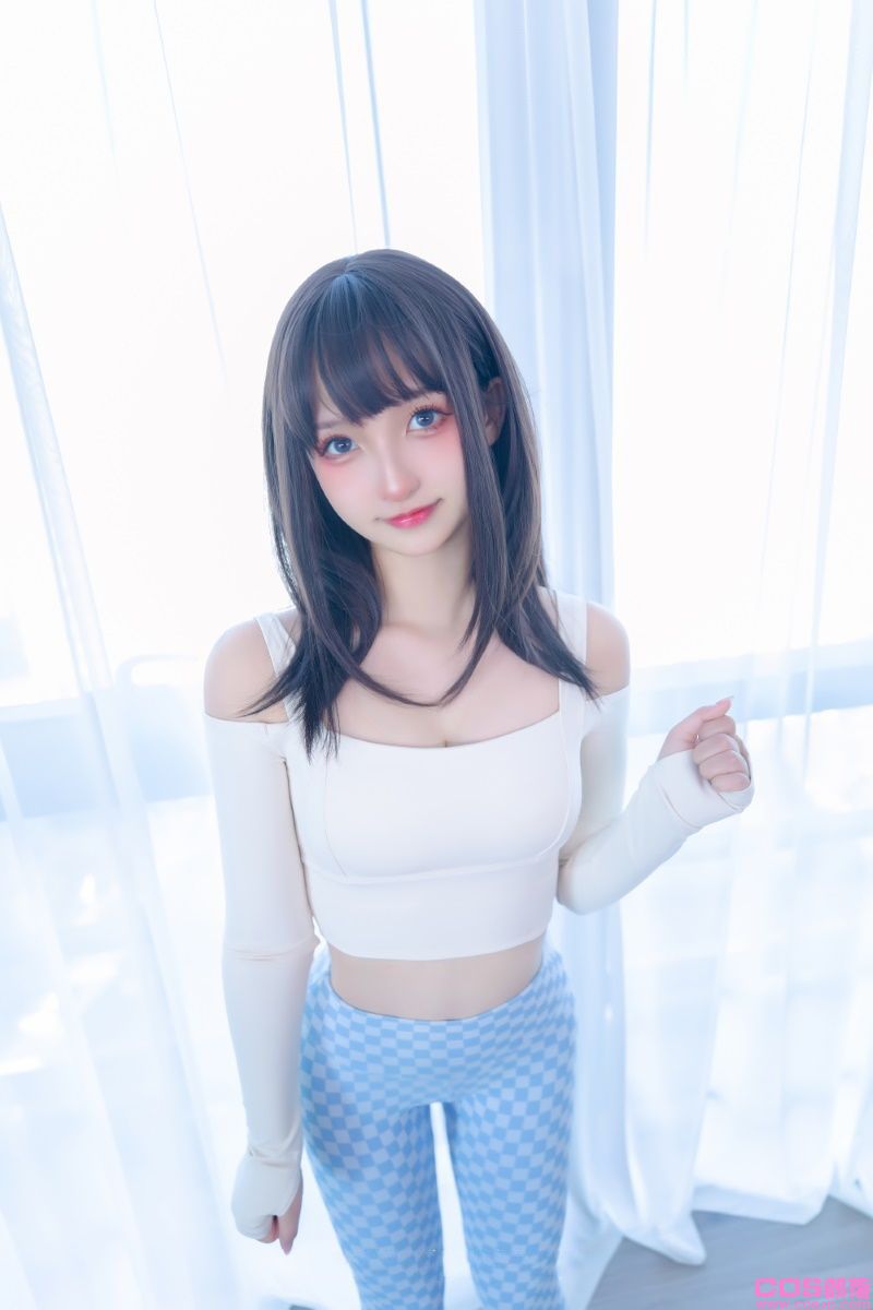 神楽坂真冬写真-蓝白格 [75P/172MB](图2)