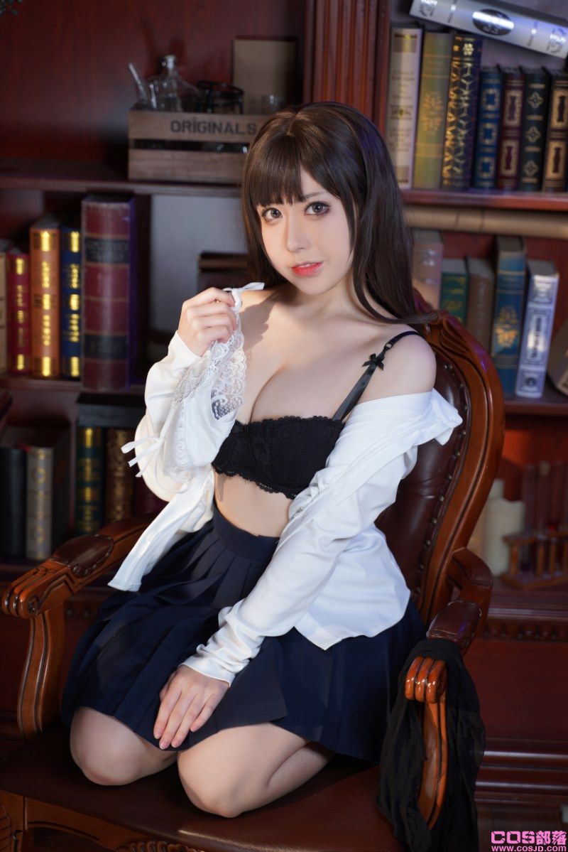 动漫博主@虎森森 书房姐姐 [31P/184MB](图2)