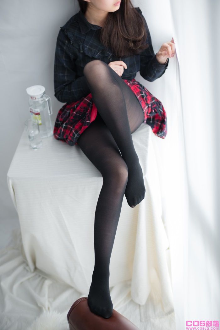 森萝财团写真 R15系列-008 [78P/413MB](图1)