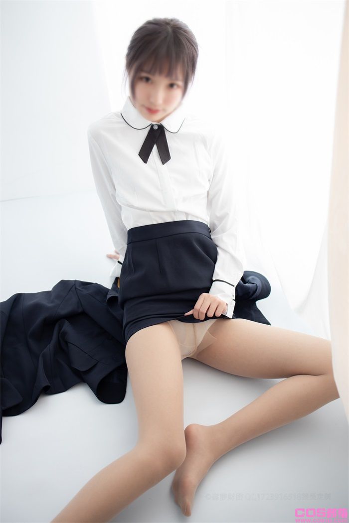 森萝财团写真 X系列 X-050 [146P/1V/2.99G](图3)