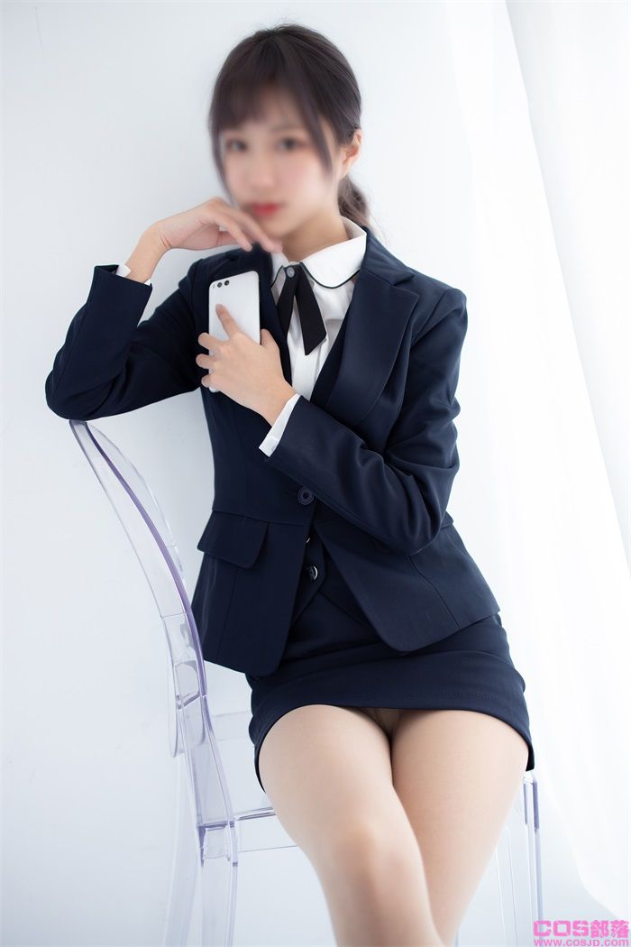 森萝财团写真 X系列 X-050 [146P/1V/2.99G](图4)