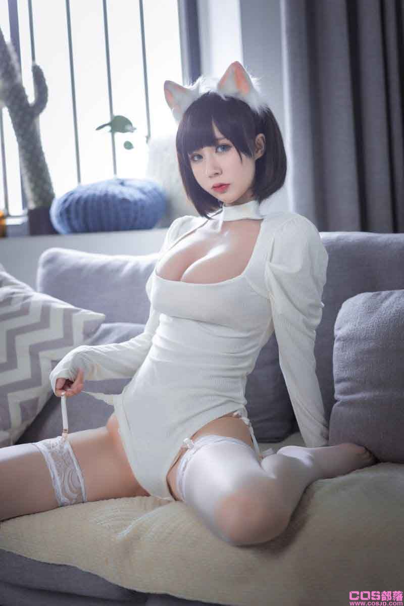 知名动漫博主@西园寺南歌 白猫白色连体衣 [30P/122MB](图2)