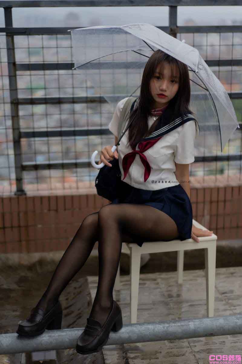 人气Coser@柒柒要乖哦 天台学姐 [80P/1V/926MB](图4)