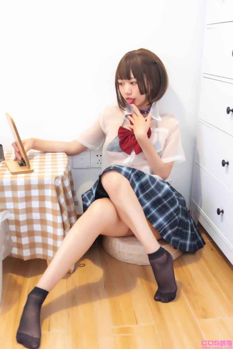人气Coser@柒柒要乖哦 晚间约会 [40P/246MB](图2)