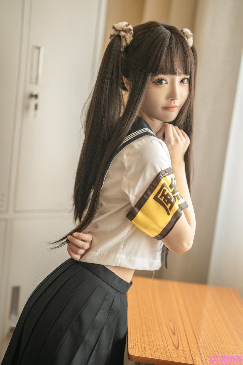 人气Coser@桃良阿宅 教室jk [33P/313MB](图2)