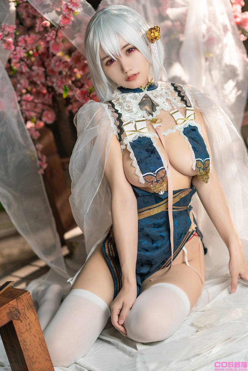 人气Coser@小仓千代 天狼星旗袍 [20P/139MB](图2)