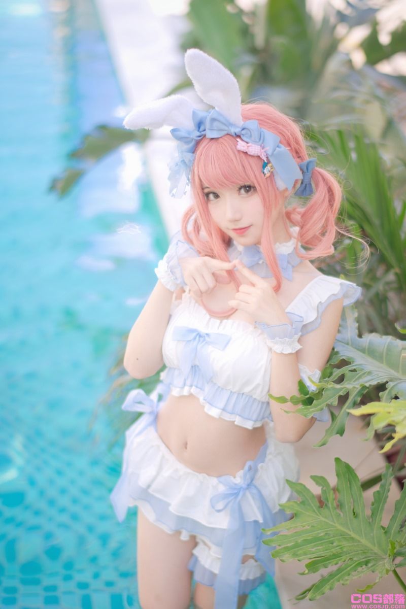 动漫博主@花柒Hana 夏日甜芯泳装写真 [37P/87MB](图2)