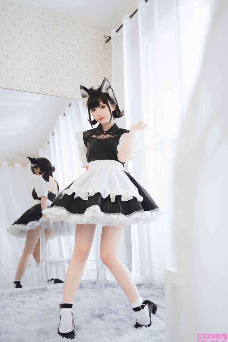 人气动漫Coser@面饼仙儿 开胸女仆 [17P/115MB](图4)