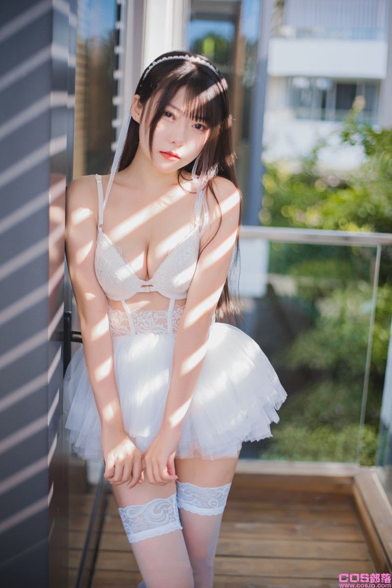 动漫博主@香草喵露露 杨枝甘露 白色纱裙 [48P/1V/1.22GB](图2)