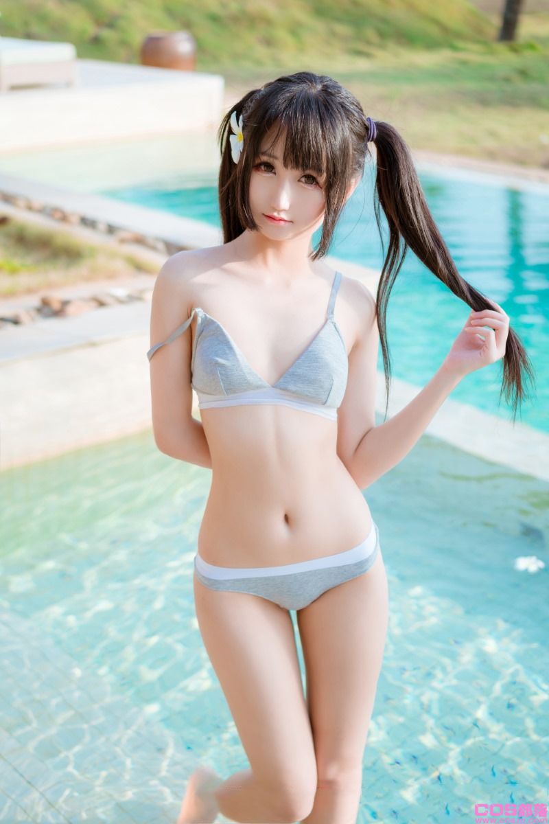越南妹@kuuko w Poolside Sunset [30P/1V/296MB](图3)