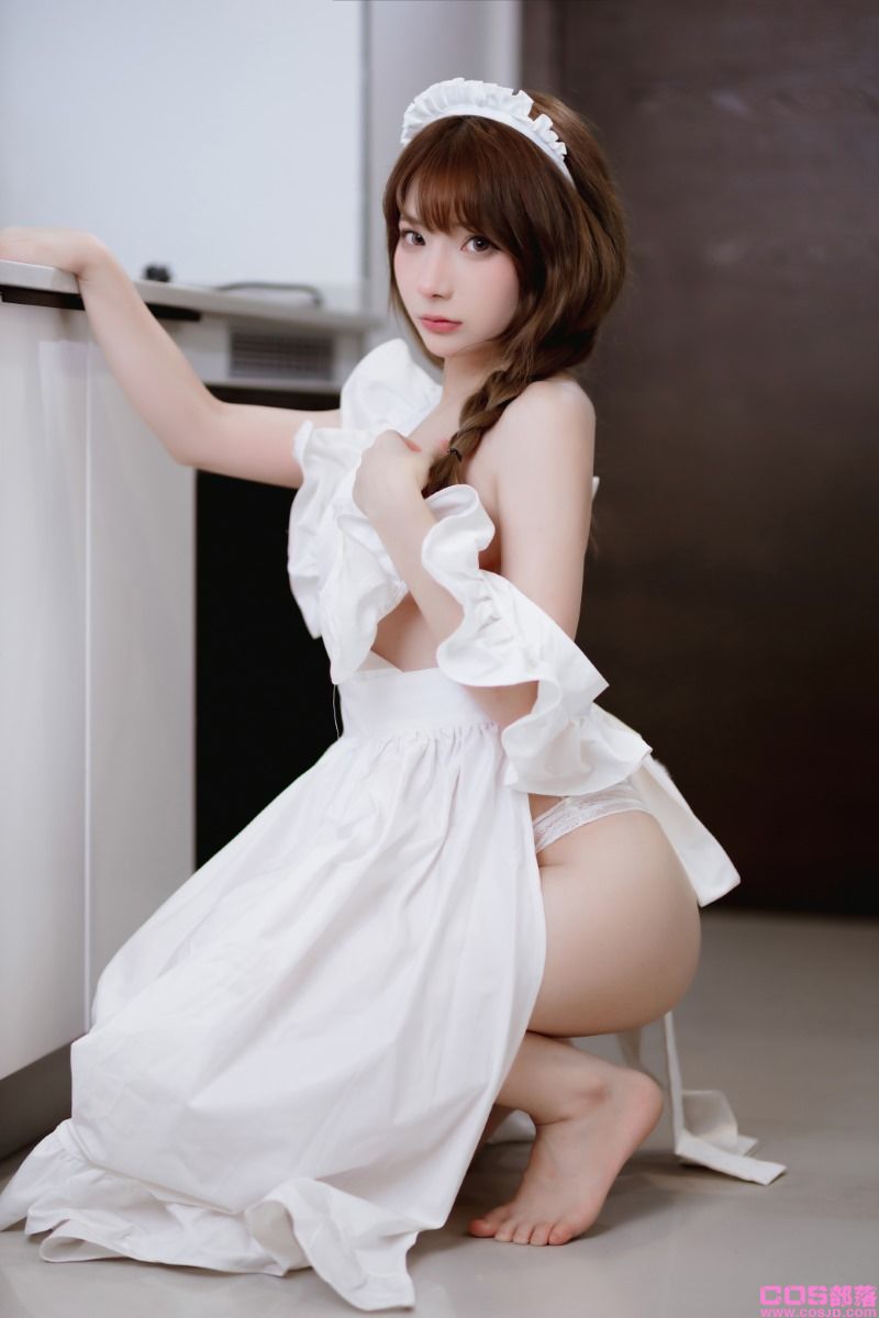 动漫博主@是三不是世w 果体围裙 [62P/748MB](图2)