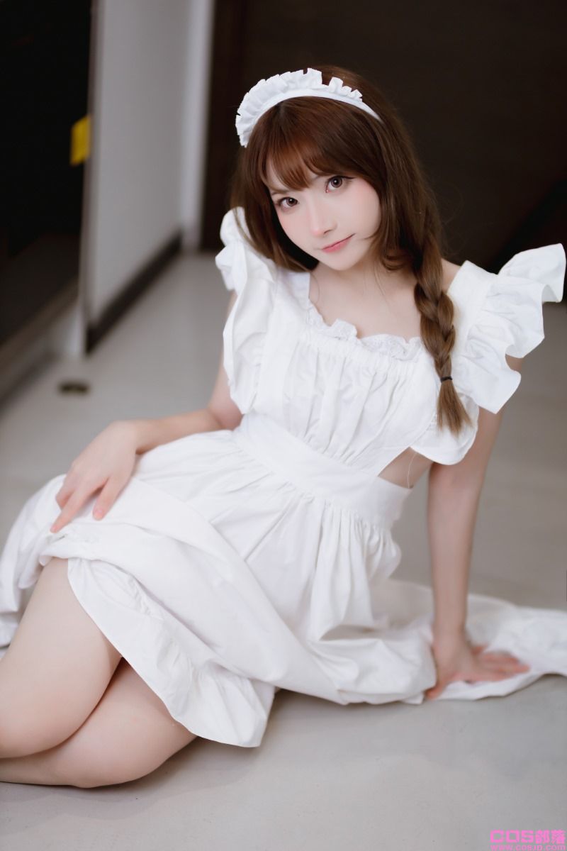 动漫博主@是三不是世w 果体围裙 [62P/748MB](图3)