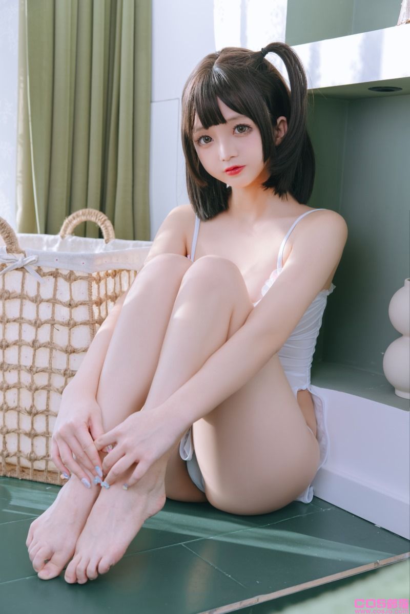 人气动漫博主@日奈娇 湿身小白裙 [97P/1.06GB](图3)