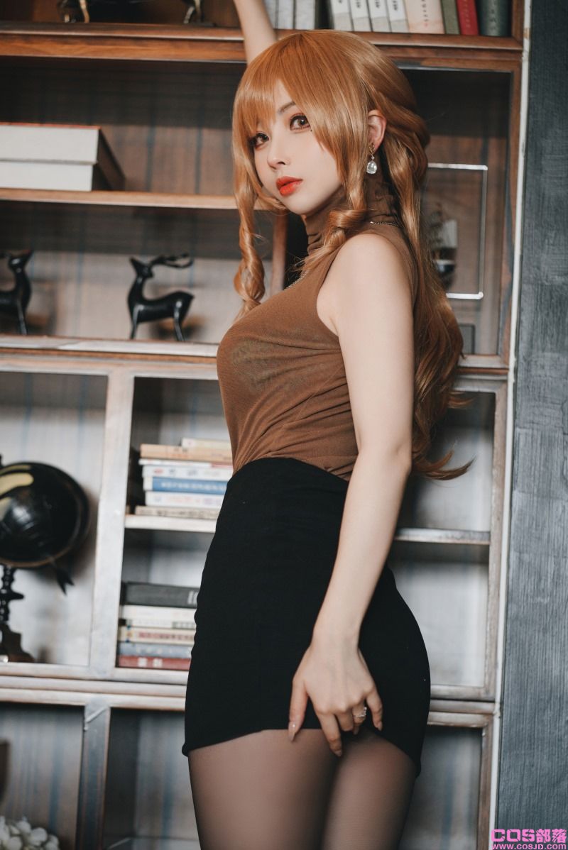 知名动漫Coser@rioko凉凉子 人妻的一天 公司篇 [30P/502MB](图3)