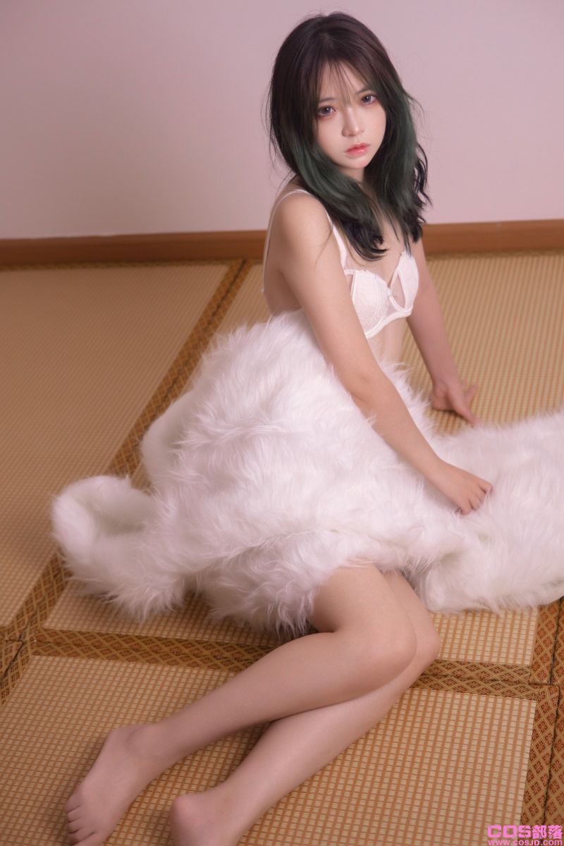 网紅Coser@疯猫ss 2022夏日限定A本 毛绒毯 [20P/352MB](图2)