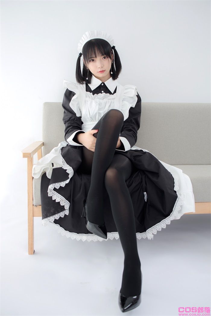 森萝财团写真 JKFUN-029 卉女仆 踩物 80D嘿丝 [67P/1V/3.16G](图3)