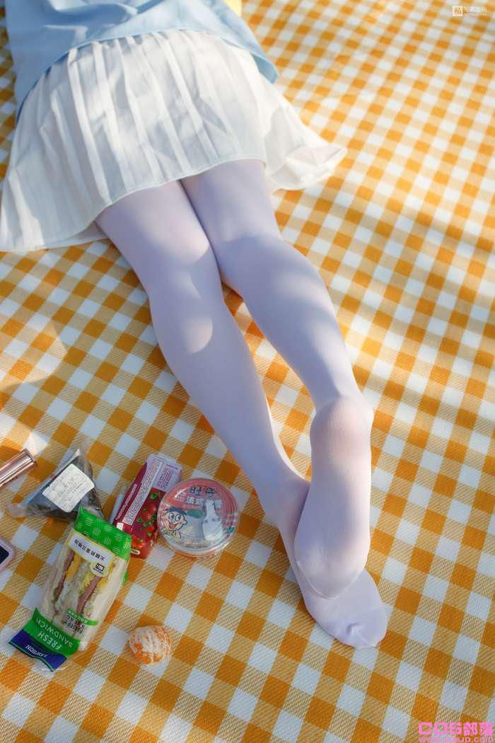 森萝财团写具 JKFUN-030《野餐、爆蛋和彩蛋》踩物 白丝50D 默陌 [23P/1V/1.35G](图3)