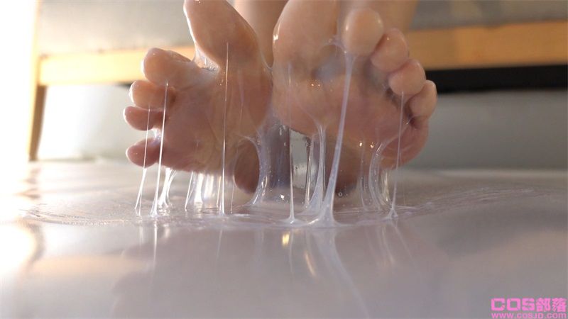 森萝财团写真-JKFUN-果足党的胜利！黏液！[1V/2.1G](图3)